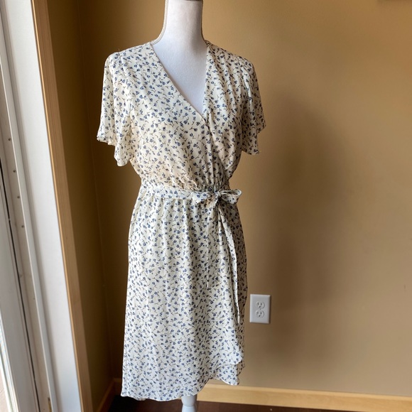 Sienna Sky Dresses & Skirts - Sienna Sky | White & Blue Floral Dress NWOT